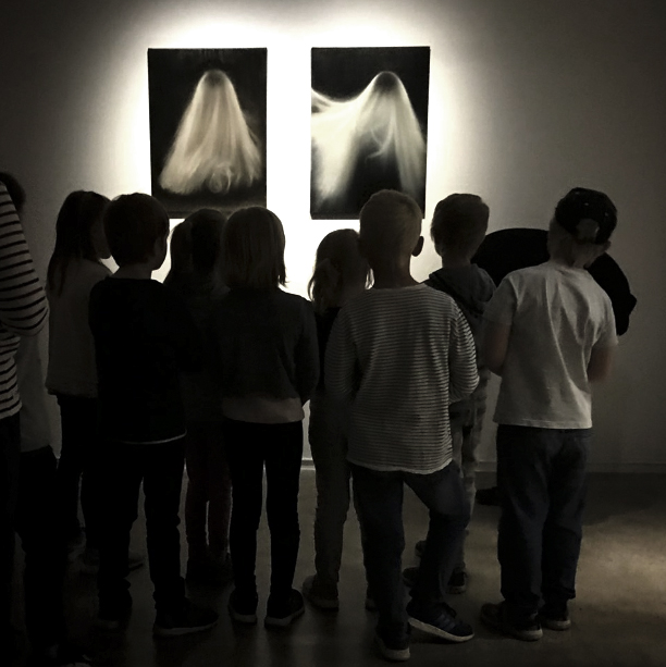 exhibition-leonor-ruiz-dubrovin-finland-gallery-museum-Soirée-children-opening-pro-artibus-elverket